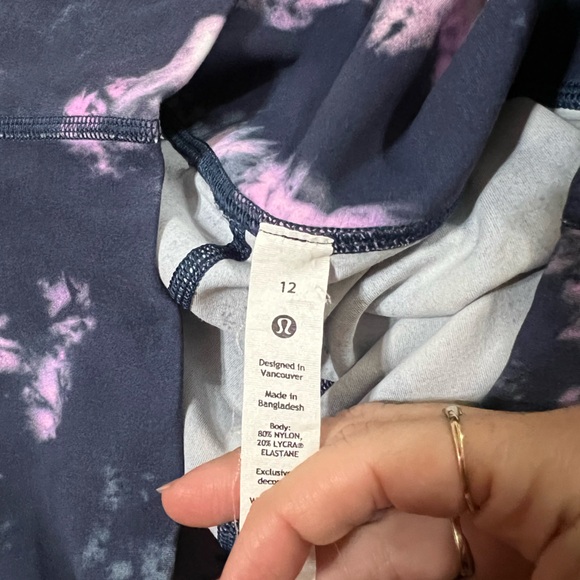 Lululemon Align High-Rise 25” leggings Circulate Tie Dye Mineral Blue size 12 - Picture 6 of 7